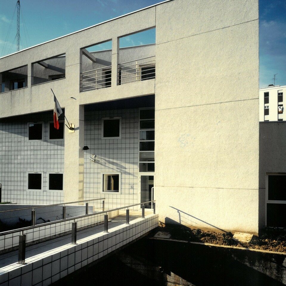 MINITERE DE l'INTERIEUR - COMMISSARIAT - LONGJUMEAU